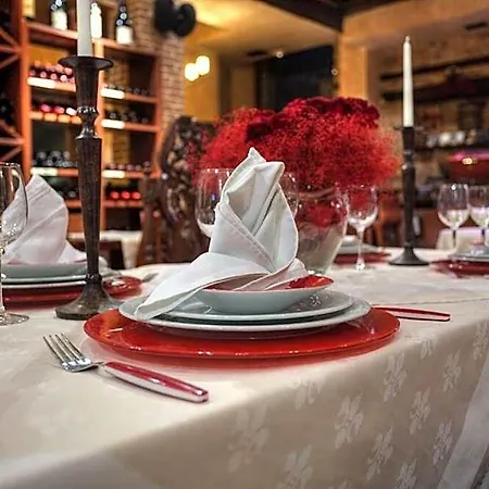 Boutique Palea Poli Otel *